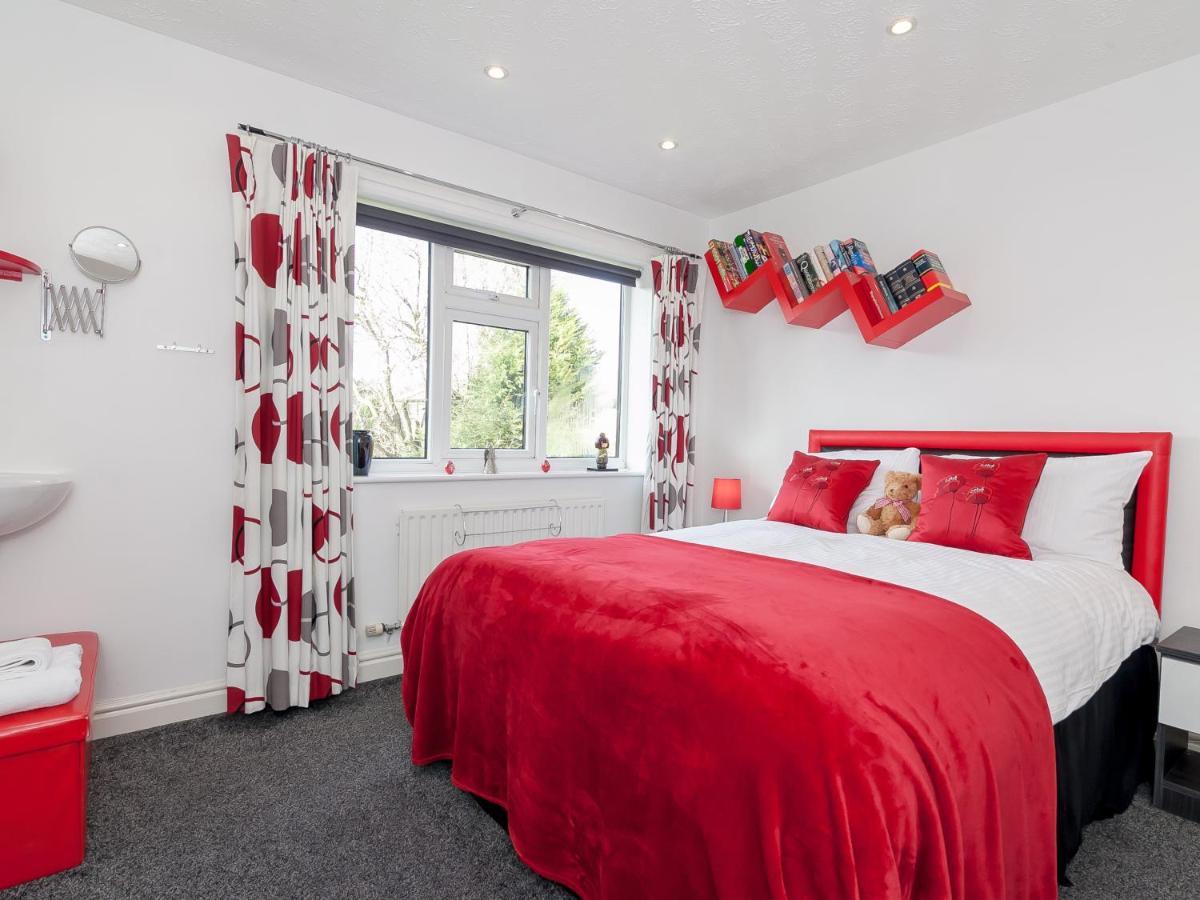 Hotel Ayuda House à Altrincham Extérieur photo